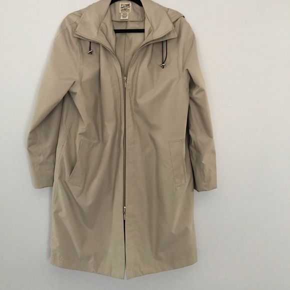 Travelsmith beige windbreaker trench coat - Picture 6 of 11